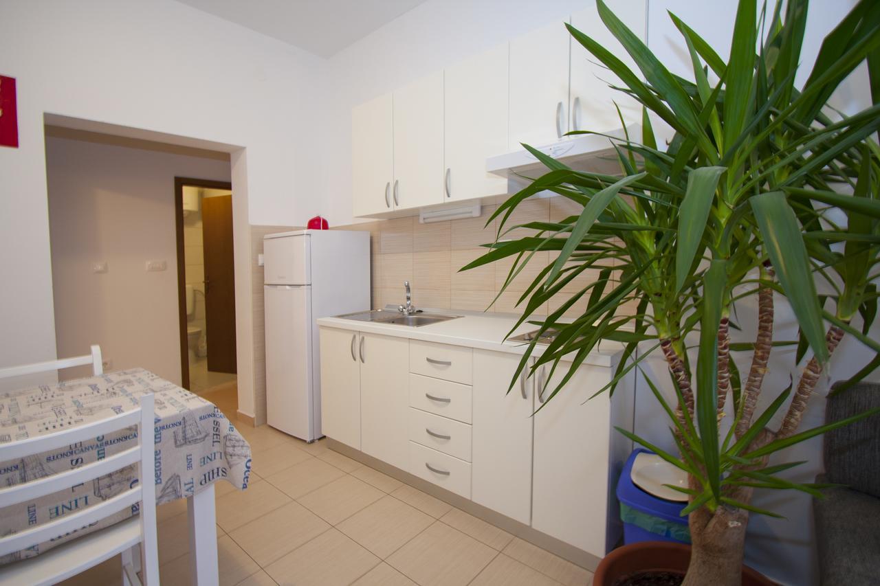 Rooms & Apartments Bruno Stobreč Екстериор снимка