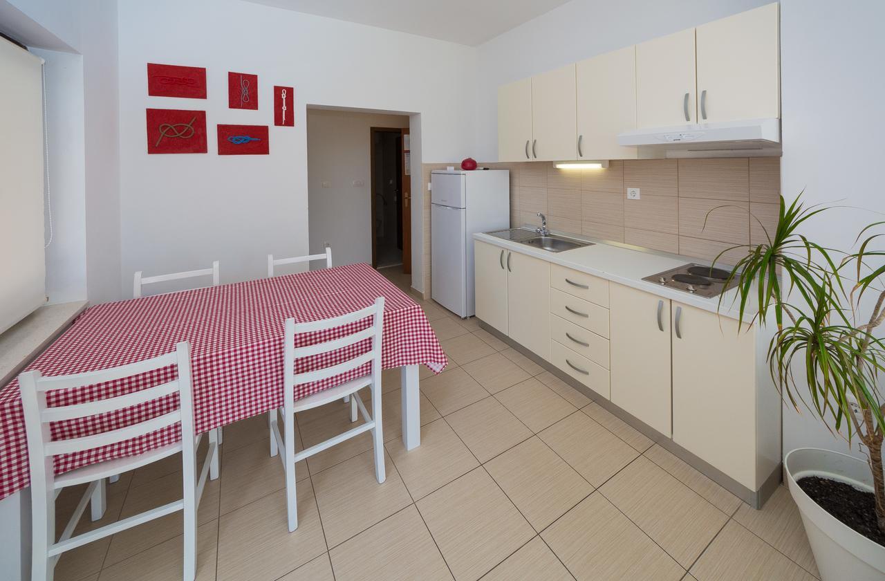Rooms & Apartments Bruno Stobreč Екстериор снимка