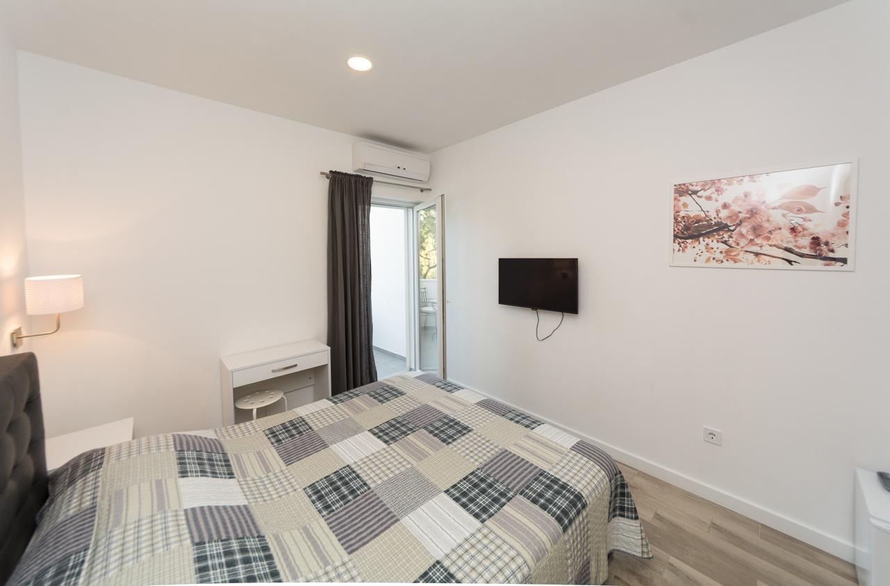 Rooms & Apartments Bruno Stobreč Екстериор снимка