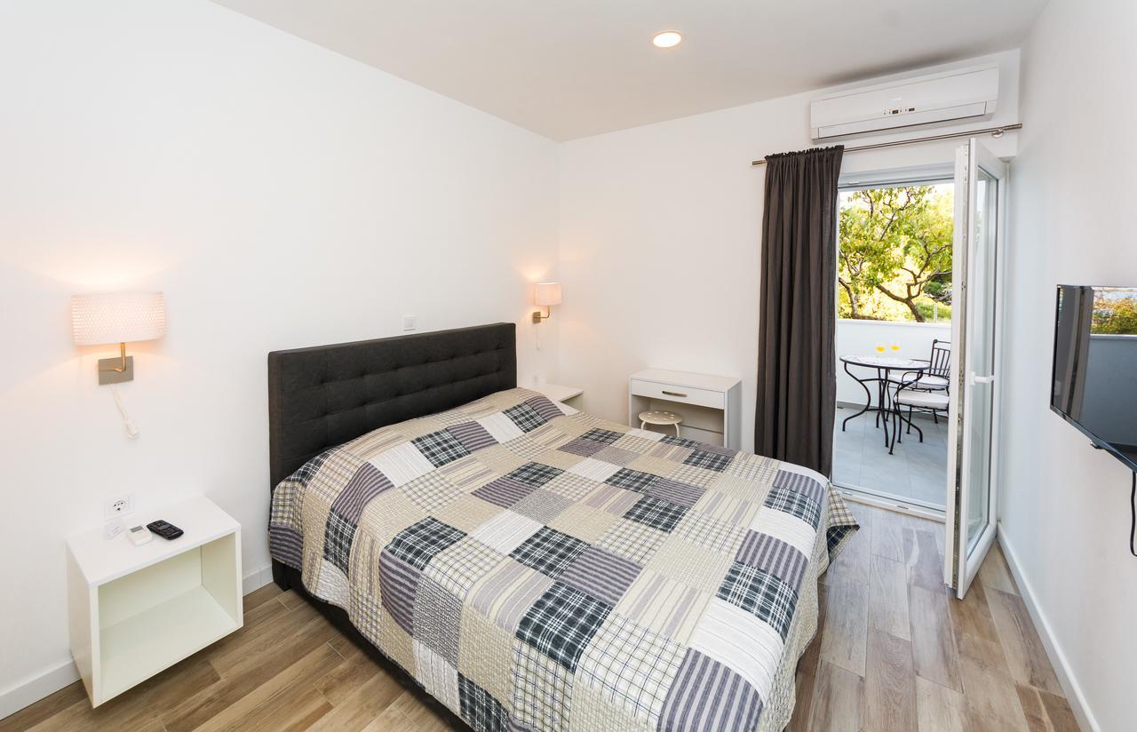 Rooms & Apartments Bruno Stobreč Екстериор снимка