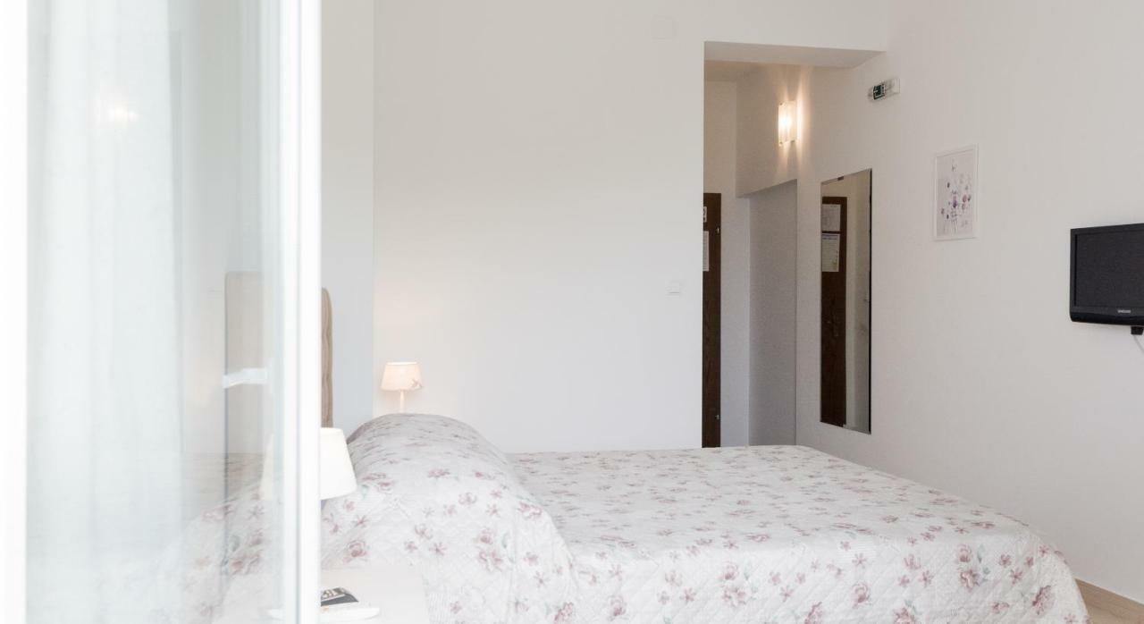 Rooms & Apartments Bruno Stobreč Екстериор снимка