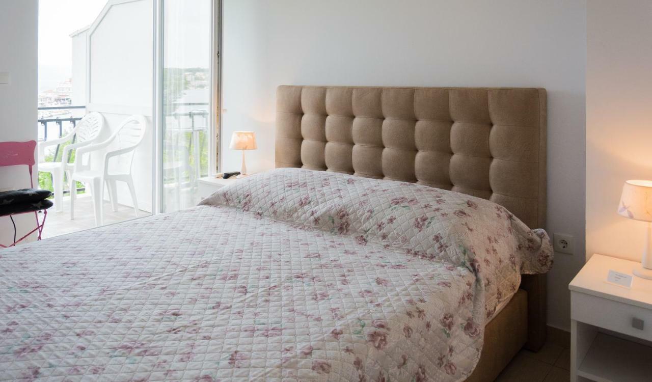 Rooms & Apartments Bruno Stobreč Екстериор снимка